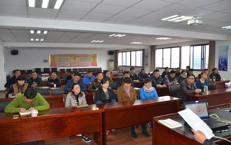 抓落實、強平臺、重權(quán)益， 聚力凝心推進企業(yè)和諧穩(wěn)定發(fā)展